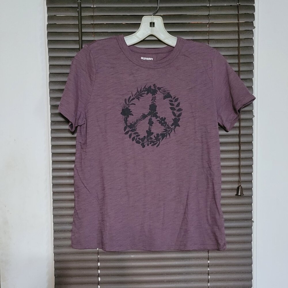 Old Navy womans t shirt  size small NWOT